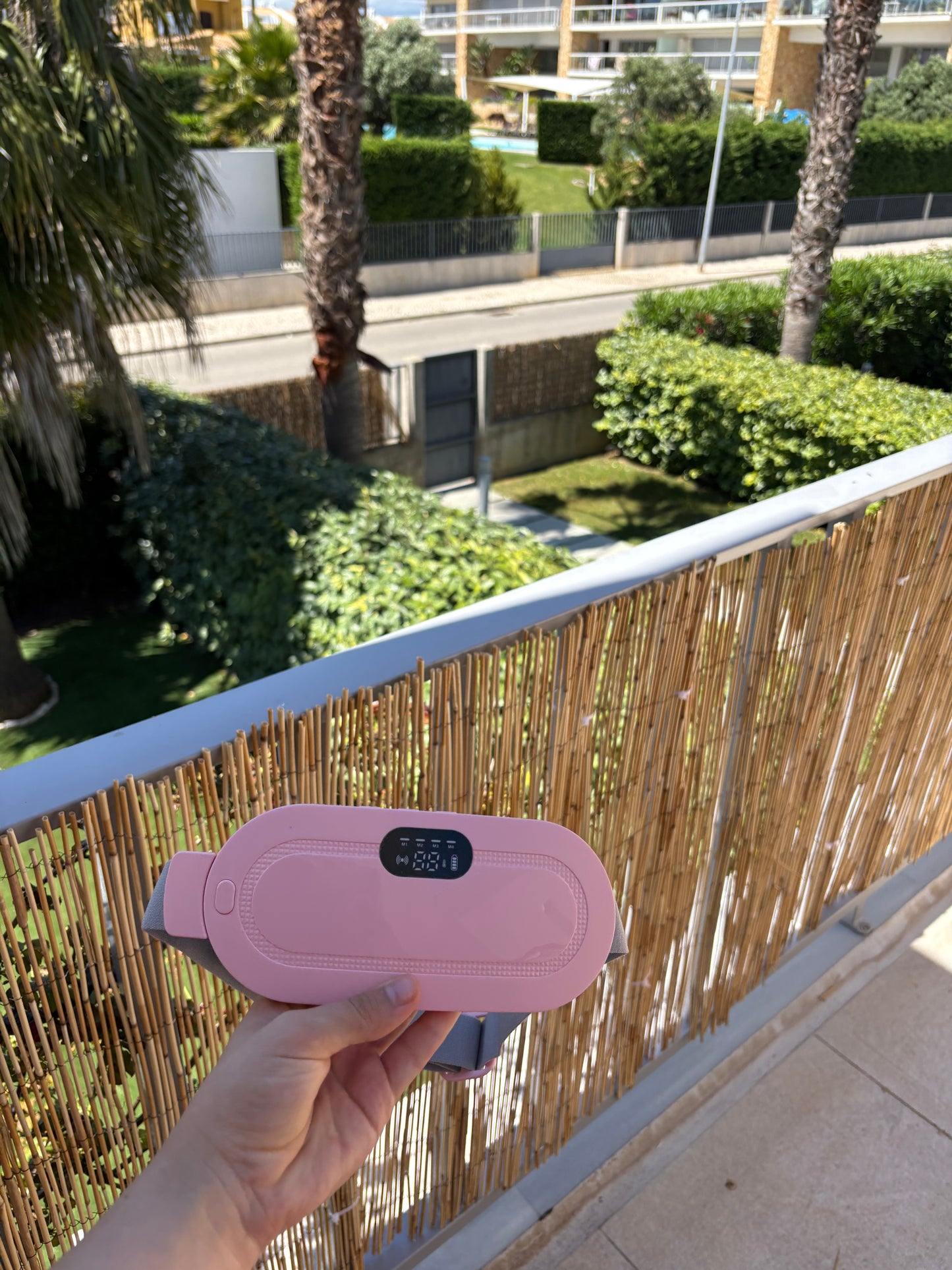 Portable heating pad for menstrual cramps, provides targeted heat therapy to relax muscles, improve blood flow, and ease period pain and discomfort